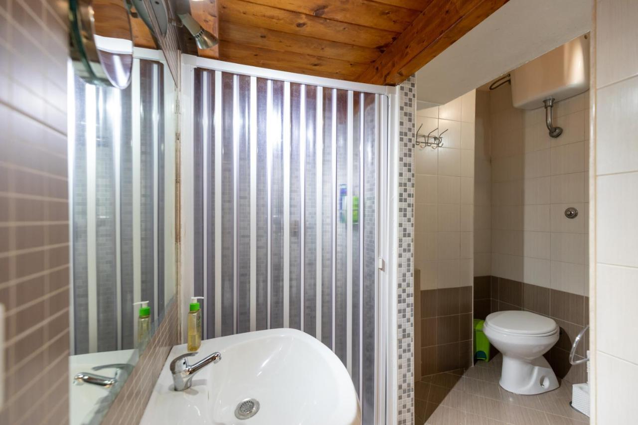 Apartment With Sea View With 2 Lifts Above Montesanto! Neapol Zewnętrze zdjęcie