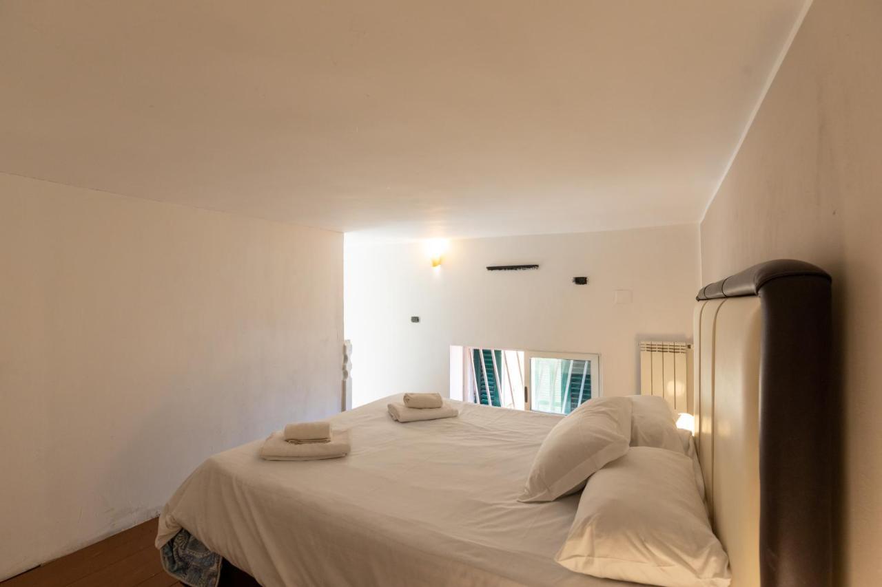 Apartment With Sea View With 2 Lifts Above Montesanto! Neapol Zewnętrze zdjęcie