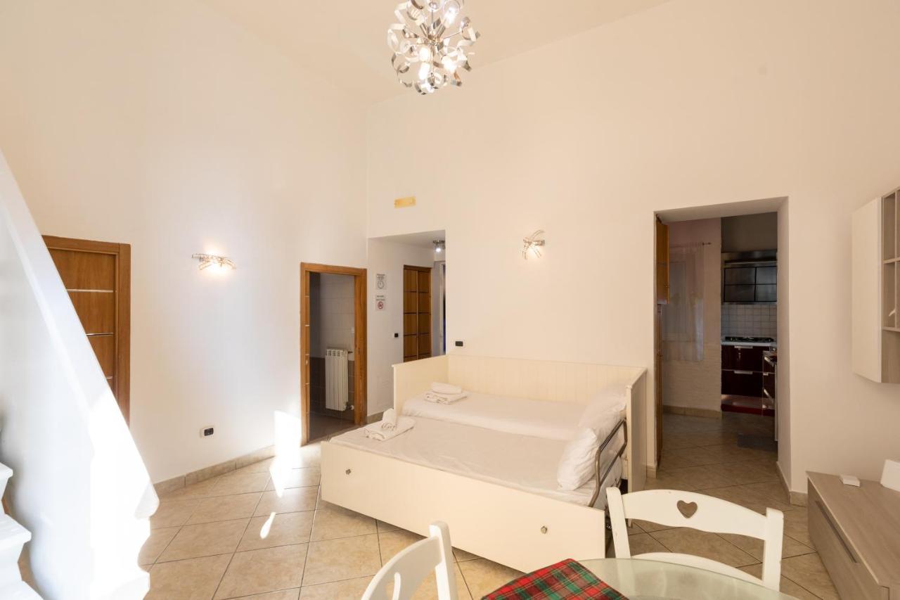 Apartment With Sea View With 2 Lifts Above Montesanto! Neapol Zewnętrze zdjęcie